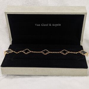 Black Onyx And Gold Clover Bracelet, Comes With Accs.